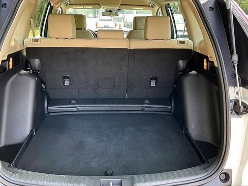 Used 2020 Honda CR-V LX image 15