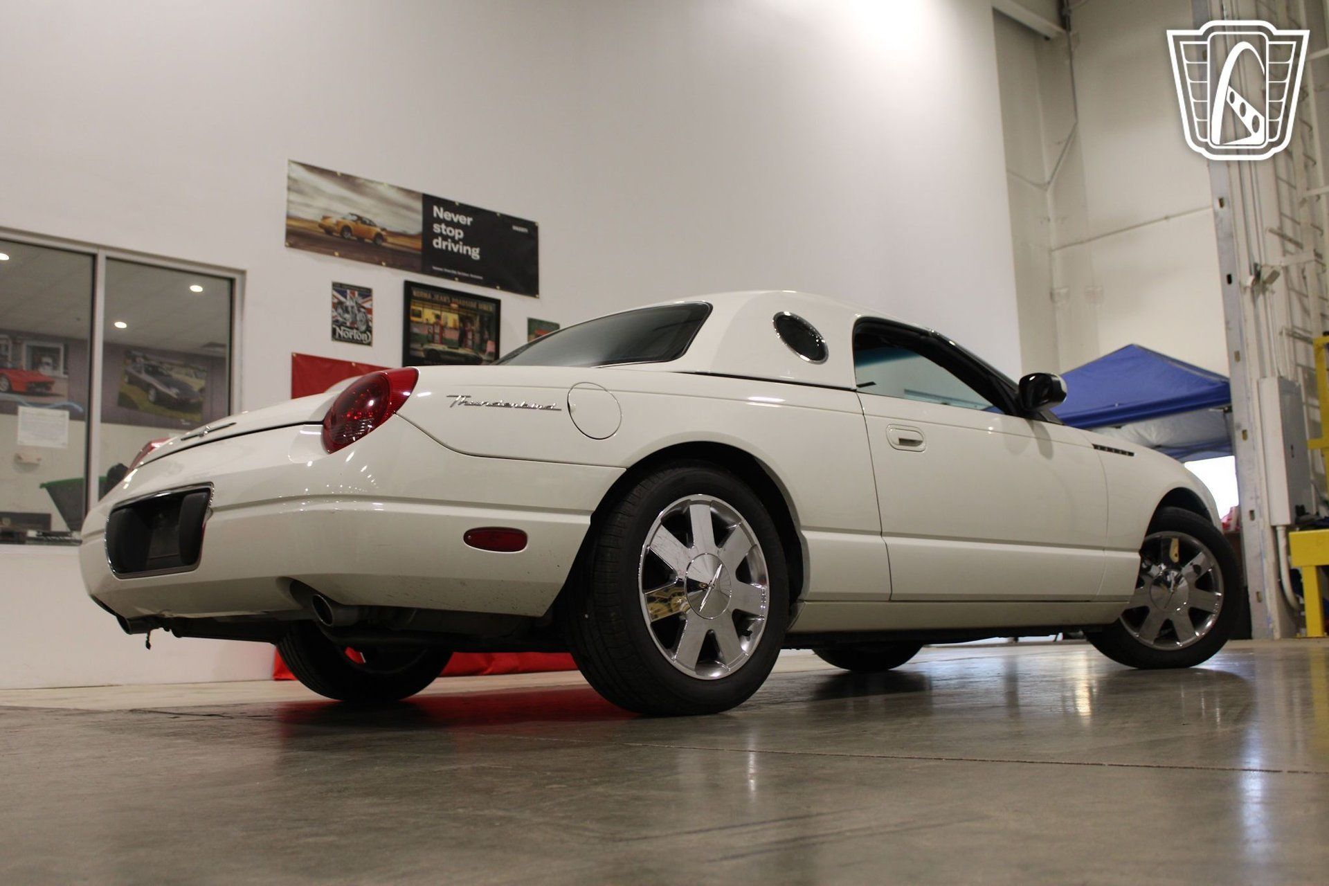 Used 2002 Ford Thunderbird RWD image 12