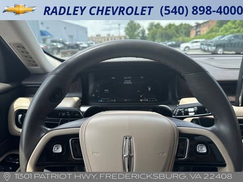 Used 2022 Lincoln Aviator Reserve image 9