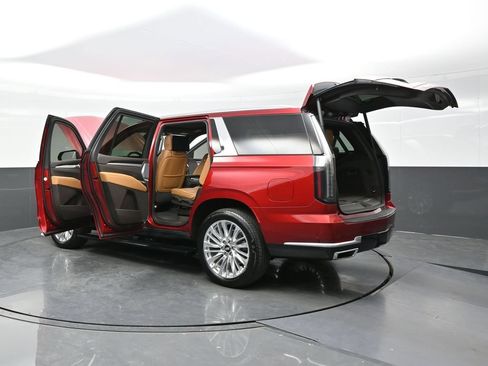 Certified 2025 Cadillac Escalade Premium Luxury w/ Touring Package AWD/4WD image 56