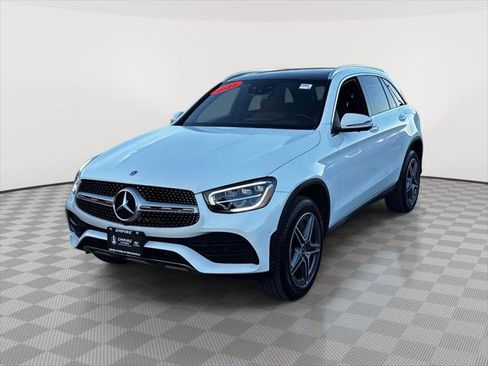 Used 2022 Mercedes-Benz GLC 300 4MATIC image 3