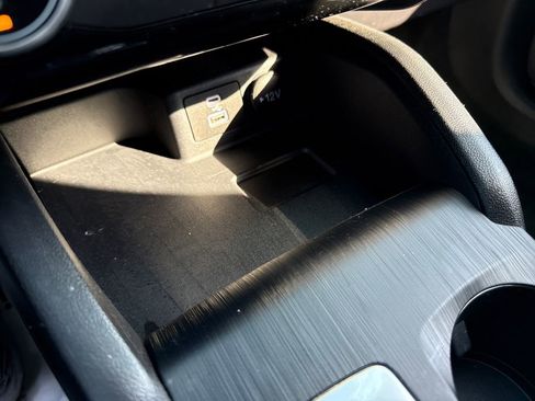 Used 2022 Ford Escape SE w/ Convenience Package image 39