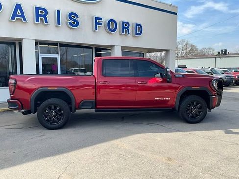 Used 2024 GMC Sierra 2500 AT4 w/ AT4 Premium Plus Package AWD/4WD image 2