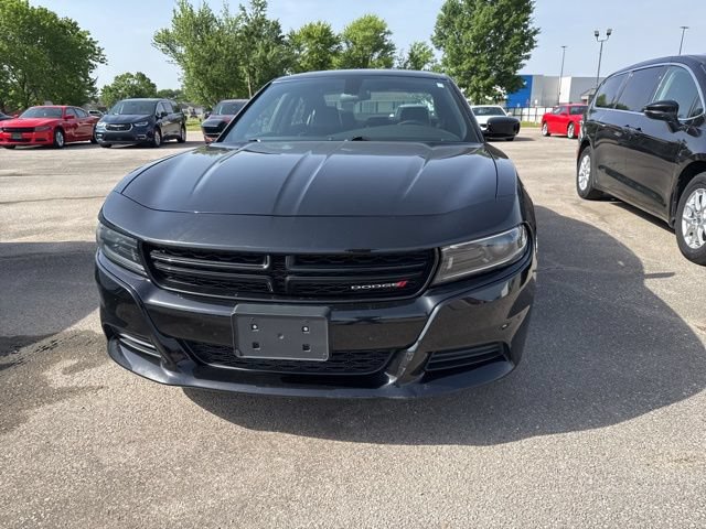 Used 2022 Dodge Charger SXT w/ Leather Interior Group RWD image 3