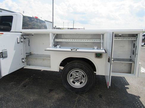 Used 2018 Ford F350 XL w/ Power Equipment Group AWD/4WD image 28