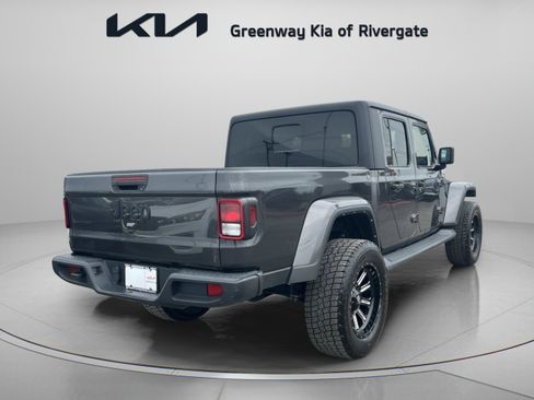 Used 2022 Jeep Gladiator Sport AWD/4WD image 7