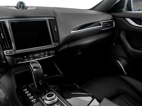 Used 2022 Maserati Levante GT image 36