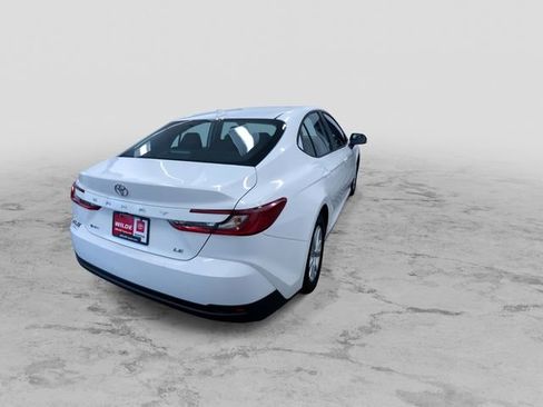 Used 2025 Toyota Camry LE image 10