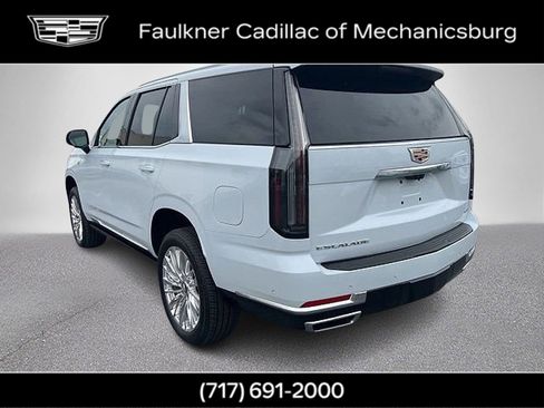 Used 2026 Cadillac Escalade Luxury w/ Touring Package AWD/4WD image 7