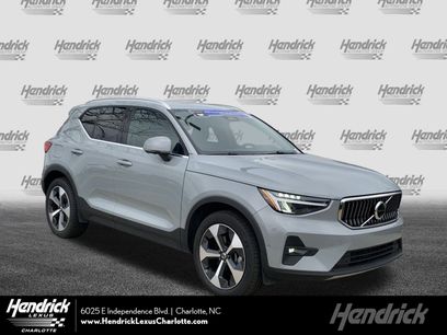 Used 2025 Volvo XC40 B5 Plus