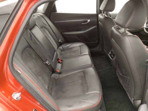 Used 2021 Hyundai Sonata SEL Plus w/ Tech Package image 19