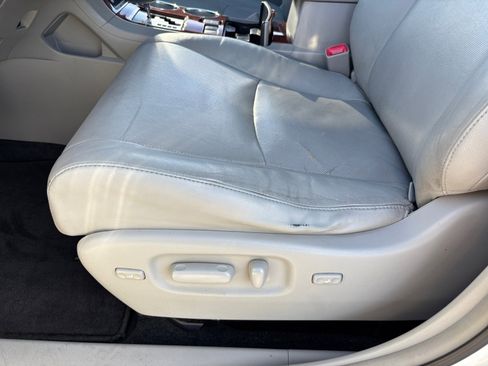 Used 2013 Toyota Highlander Limited image 13