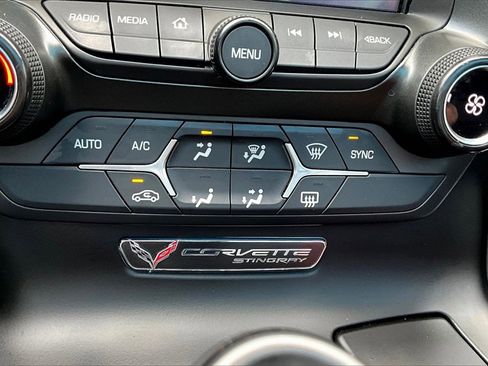 Used 2019 Chevrolet Corvette Stingray Coupe w/ Battery Protection Package image 25