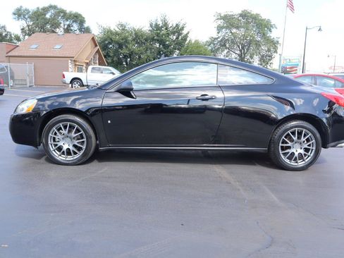 Used 2008 Pontiac G6 GT w/ Sun And Sound Package FWD image 2