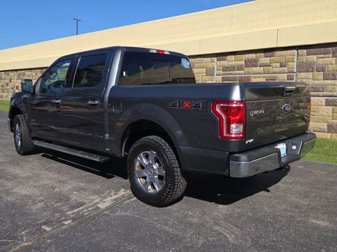 Used 2017 Ford F150 XLT w/ Equipment Group 302A Luxury image 9