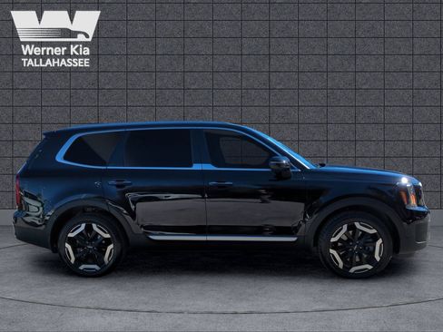 Certified 2024 Kia Telluride S w/ S Sunroof Package image 4