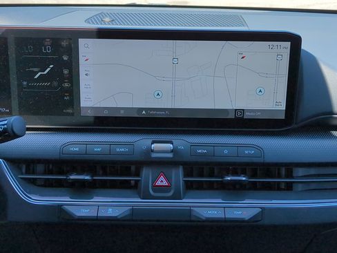 New 2025 Kia K4 GT-Line image 17