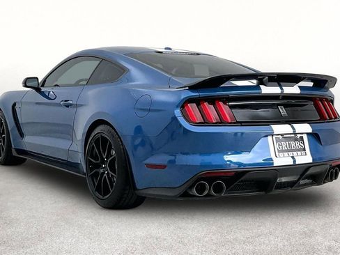 Used 2019 Ford Mustang Shelby GT350 w/ Technology Package RWD image 2