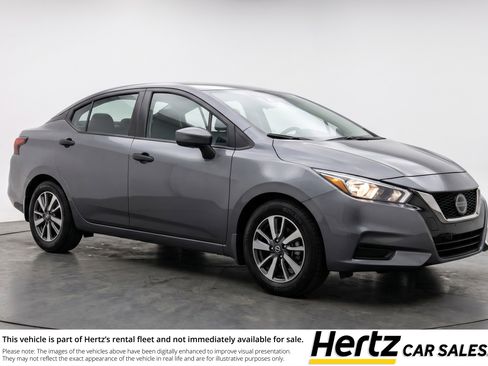 Used 2025 Nissan Versa SV image 1