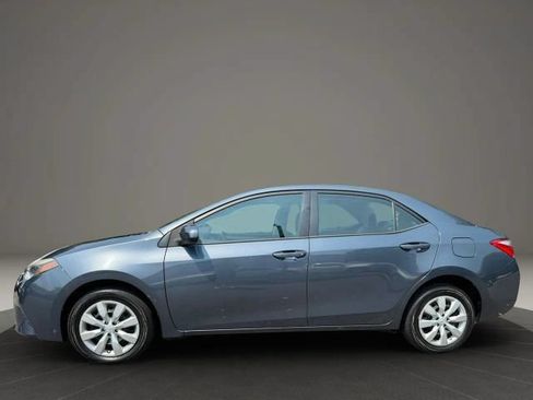 Used 2016 Toyota Corolla LE FWD image 8