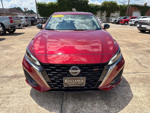 Used 2025 Nissan Altima 2.5 SR AWD/4WD image 7