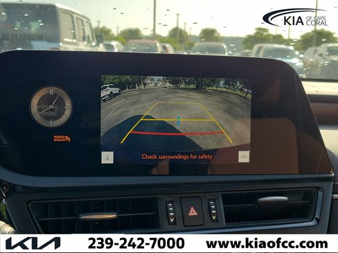 Used 2025 Lexus ES 350 w/ Premium Package FWD image 26