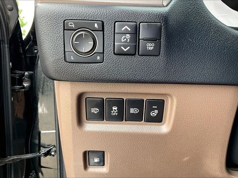 Used 2023 Lexus GX 460 Premium w/ Premium Plus Package AWD/4WD image 33
