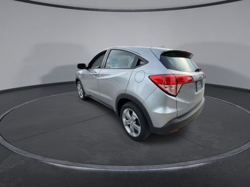 Used 2017 Honda HR-V LX image 6