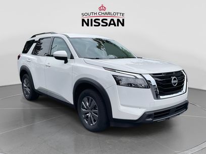 Used 2025 Nissan Pathfinder SV
