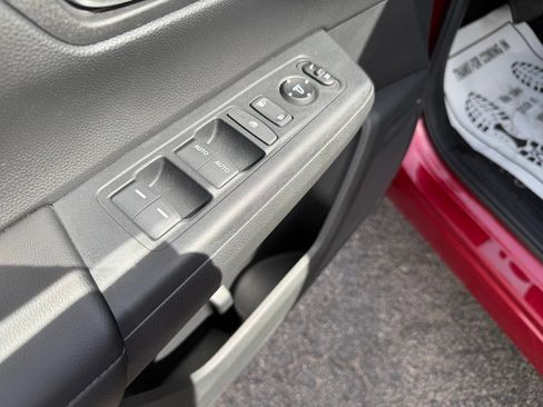 Used 2025 Honda CR-V EX image 12