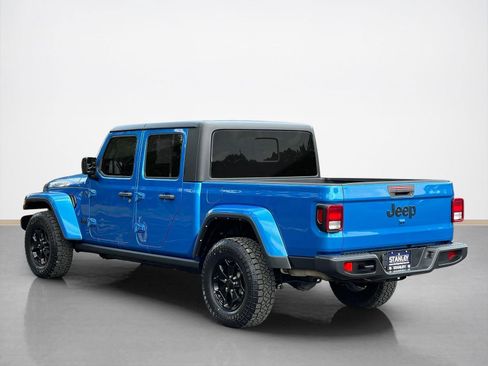 Used 2022 Jeep Gladiator Sport AWD/4WD image 5