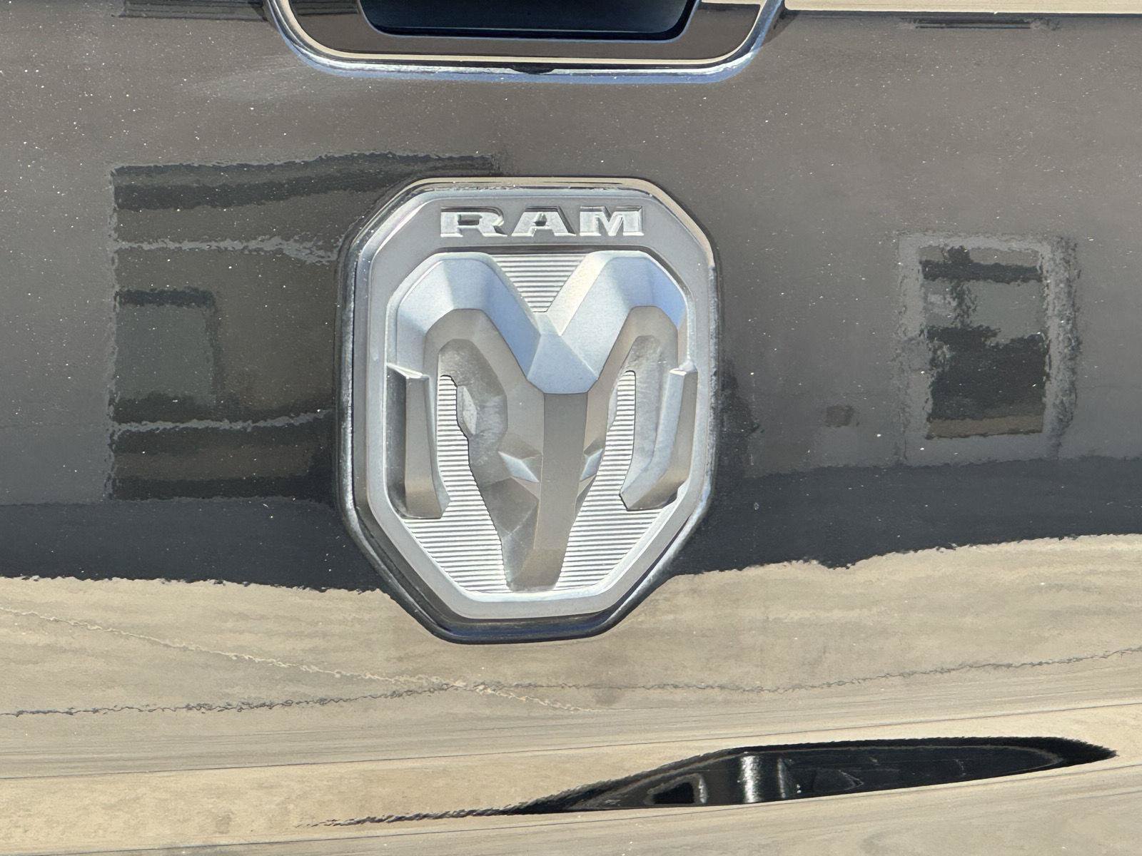 Used 2023 RAM 2500 Laramie AWD/4WD image 12