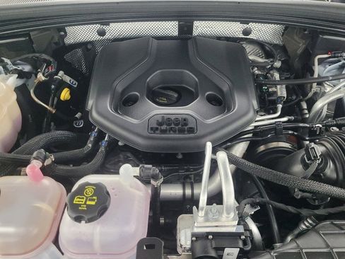 Used 2023 Jeep Grand Cherokee 4WD 4xe image 30