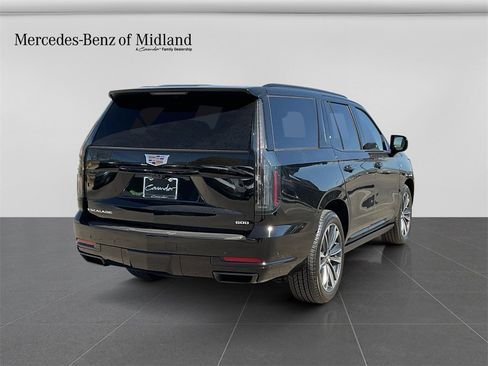 Used 2026 Cadillac Escalade Sport w/ Touring Package image 7