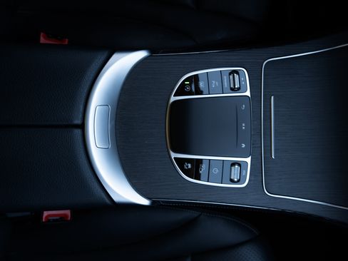 Used 2021 Mercedes-Benz GLC 300 300 image 27