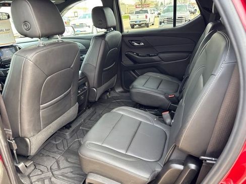 Used 2023 Chevrolet Traverse LT w/ LPO, Floor Liner Package AWD/4WD image 19