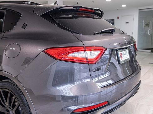 Used 2019 Maserati Levante S GranSport image 14