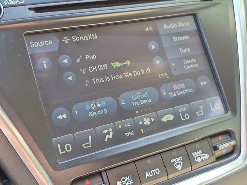 Used 2020 Acura MDX w/ Technology Package AWD/4WD image 19