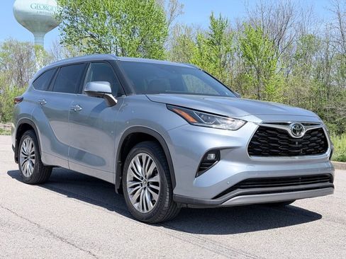 Used 2022 Toyota Highlander Platinum image 35