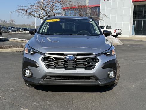 Used 2024 Subaru Crosstrek 2.0i Premium image 2
