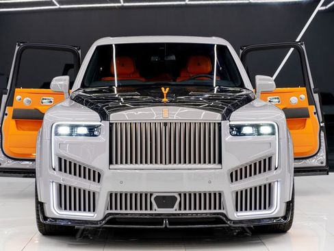 Used 2026 Rolls-Royce Cullinan AWD/4WD image 17