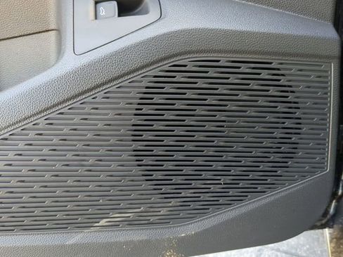 New 2026 Volkswagen Jetta SE FWD image 18