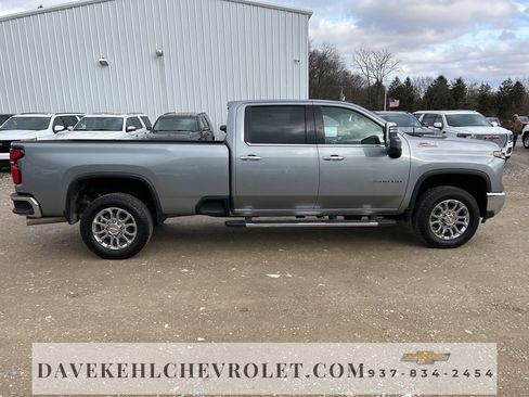 Used 2025 Chevrolet Silverado 3500 LTZ w/ LTZ Plus Package image 6