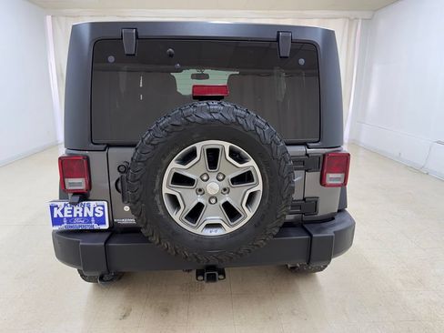 Used 2018 Jeep Wrangler Unlimited Rubicon w/ Dual Top Group AWD/4WD image 4