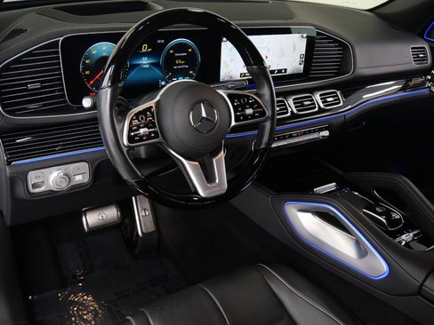 Used 2023 Mercedes-Benz Maybach GLS 600 4MATIC image 13