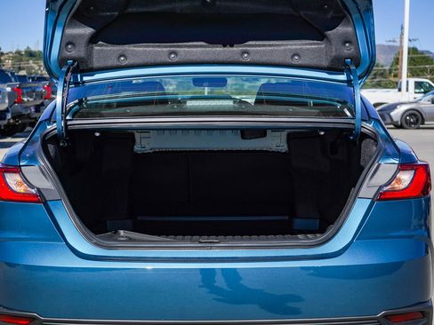 New 2026 Toyota Camry SE FWD image 13