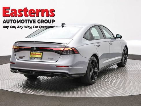 Used 2024 Honda Accord Sport image 5
