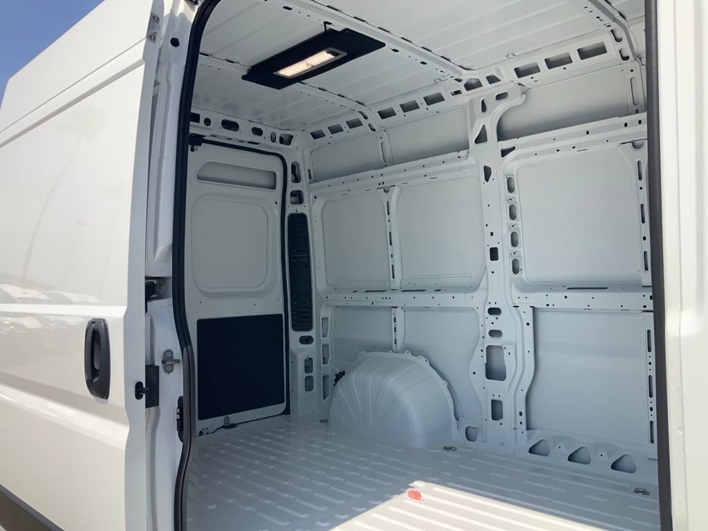 New 2026 RAM ProMaster 2500 w/ Convenience Group FWD image 6