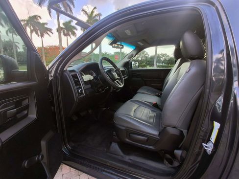 Used 2017 RAM 1500 Tradesman RWD image 13