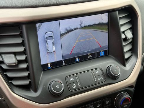 Used 2023 GMC Acadia Denali w/ Denali Technology Package image 46